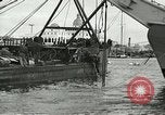Standbild europäische Schiffe Ägypten, 1956, aus Sekunde 19 historischem Filmmaterial Videoclip 65675064696