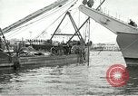 Standbild europäische Schiffe Ägypten, 1956, aus Sekunde 33 historischem Filmmaterial Videoclip 65675064696