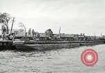Standbild europäische Schiffe Ägypten, 1956, aus Sekunde 44 historischem Filmmaterial Videoclip 65675064696