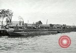 Standbild europäische Schiffe Ägypten, 1956, aus Sekunde 46 historischem Filmmaterial Videoclip 65675064696