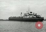 Standbild europäische Schiffe Ägypten, 1956, aus Sekunde 58 historischem Filmmaterial Videoclip 65675064696