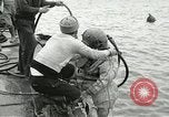 Standbild europäische Schiffe Ägypten, 1956, aus Sekunde 36 historischem Filmmaterial Videoclip 65675064697