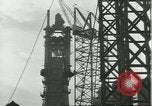 Standbild Hochofen Aviles Asturias Spanien, 1957, aus Sekunde 32 historischem Filmmaterial Videoclip 65675064698