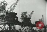 Standbild Hochofen Aviles Asturias Spanien, 1957, aus Sekunde 43 historischem Filmmaterial Videoclip 65675064698