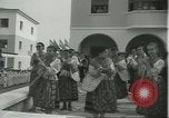 Standbild spanische Würdenträger Spanien, 1957, aus Sekunde 11 historischem Filmmaterial Videoclip 65675064699