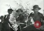 Standbild japanische Arbeiter Japan, 1957, aus Sekunde 43 historischem Filmmaterial Videoclip 65675064703