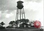 Standbild Arbeiter Dorf für Fordlandia Brasilien, 1932, aus Sekunde 48 historischem Filmmaterial Videoclip 65675064729
