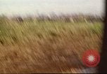 Immagine di I bombardamenti in foresta Il Vietnam Tay Ninh, 1970, secondo 15 filmato di repertorio 65675064764