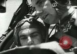 Standbild deutsche Flugzeuge Sewastopol Ukraine Sowjetunion, 1942, aus Sekunde 26 historischem Filmmaterial Videoclip 65675064772