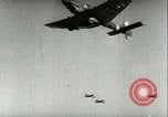 Standbild deutsche Flugzeuge Sewastopol Ukraine Sowjetunion, 1942, aus Sekunde 43 historischem Filmmaterial Videoclip 65675064772