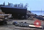 Immagine di 388 Reggimento di lavoratori a progetto Canol Canada, 1943, secondo 15 filmato di repertorio 65675064778