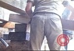 Immagine di 388 Reggimento di lavoratori a progetto Canol Canada, 1943, secondo 19 filmato di repertorio 65675064778