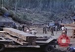 Immagine di 388 Reggimento di lavoratori a progetto Canol Canada, 1943, secondo 27 filmato di repertorio 65675064778