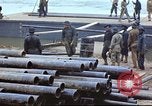 Immagine di 388 Reggimento di lavoratori a progetto Canol Canada, 1943, secondo 32 filmato di repertorio 65675064778