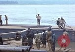 Immagine di 388 Reggimento di lavoratori a progetto Canol Canada, 1943, secondo 38 filmato di repertorio 65675064778