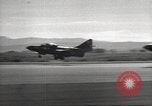 Standbild Douglas F3D Skynight Flugzeug United States USA, 1954, aus Sekunde 16 historischem Filmmaterial Videoclip 65675064861