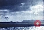 Standbild die amerikanischen Streitkräfte heidnischen Insel Marianen, 1944, aus Sekunde 34 historischem Filmmaterial Videoclip 65675064875