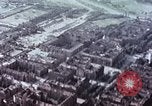Immagine di Bombardare gli edifici danneggiati Berlino Germania, 1945, secondo 33 filmato di repertorio 65675064933