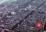 Immagine di Bombardare gli edifici danneggiati Berlino Germania, 1945, secondo 35 filmato di repertorio 65675064933