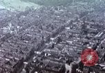 Immagine di Bombardare gli edifici danneggiati Berlino Germania, 1945, secondo 38 filmato di repertorio 65675064933