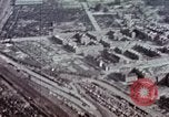 Immagine di Bombardare gli edifici danneggiati Berlino Germania, 1945, secondo 60 filmato di repertorio 65675064933