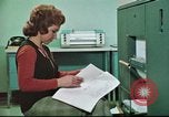 Standbild cryptologic Officer Pensacola Florida USA, 1974, aus Sekunde 62 historischem Filmmaterial Videoclip 65675064944