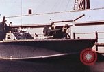 Standbild Patrol Torpedo Boot Besatzung Pacific Theater, 1943, aus Sekunde 17 historischem Filmmaterial Videoclip 65675064952