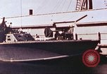 Standbild Patrol Torpedo Boot Besatzung Pacific Theater, 1943, aus Sekunde 19 historischem Filmmaterial Videoclip 65675064952