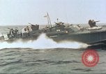 Standbild Patrol Torpedo Boot Besatzung Pacific Theater, 1943, aus Sekunde 20 historischem Filmmaterial Videoclip 65675064953