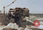 Standbild Patrol Torpedo Boot Besatzung Pacific Theater, 1943, aus Sekunde 33 historischem Filmmaterial Videoclip 65675064953