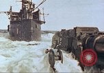 Standbild Patrol Torpedo Boot Besatzung Pacific Theater, 1943, aus Sekunde 41 historischem Filmmaterial Videoclip 65675064953
