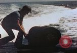 Standbild Patrol Torpedo Boot Besatzung Pacific Theater, 1943, aus Sekunde 46 historischem Filmmaterial Videoclip 65675064953