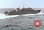 Standbild Patrol Torpedo Boot Besatzung Pacific Theater, 1943, aus Sekunde 10 historischem Filmmaterial Videoclip 65675064954