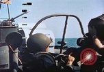 Standbild Patrol Torpedo Boot Besatzung Pacific Theater, 1943, aus Sekunde 11 historischem Filmmaterial Videoclip 65675064954