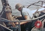 Standbild Patrol Torpedo Boot Besatzung Pacific Theater, 1943, aus Sekunde 37 historischem Filmmaterial Videoclip 65675064954
