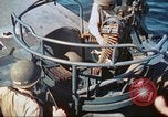 Standbild Patrol Torpedo Boot Besatzung Pacific Theater, 1943, aus Sekunde 56 historischem Filmmaterial Videoclip 65675064954