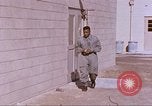 Immagine di Airman su sled New Mexico United States USA, 1958, secondo 7 filmato di repertorio 65675064992