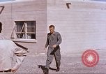 Standbild Flieger Beeding auf daisy Anschluss New Mexico United States USA, 1958, aus Sekunde 27 historischem Filmmaterial Videoclip 65675064998