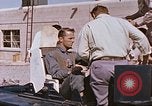 Standbild Flieger Beeding auf daisy Anschluss New Mexico United States USA, 1958, aus Sekunde 41 historischem Filmmaterial Videoclip 65675064998