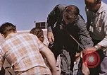 Standbild Flieger Beeding getestet auf Schlitten New Mexico United States USA, 1958, aus Sekunde 41 historischem Filmmaterial Videoclip 65675065001