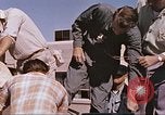 Standbild Flieger Beeding getestet auf Schlitten New Mexico United States USA, 1958, aus Sekunde 43 historischem Filmmaterial Videoclip 65675065001