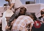 Standbild Flieger Beeding getestet auf Schlitten New Mexico United States USA, 1958, aus Sekunde 46 historischem Filmmaterial Videoclip 65675065001