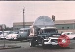 Immagine di Il trasporto della gondola New Mexico United States USA, 1957, secondo 16 filmato di repertorio 65675065022
