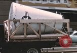 Immagine di Il trasporto della gondola New Mexico United States USA, 1957, secondo 23 filmato di repertorio 65675065022