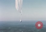 Immagine di Lancio del pallone New Mexico United States USA, 1957, secondo 55 filmato di repertorio 65675065023