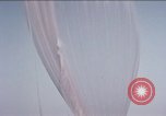 Immagine di Funzionamento ad alta Dive New Mexico United States USA, 1957, secondo 33 filmato di repertorio 65675065026