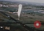 Immagine di Funzionamento ad alta Dive New Mexico United States USA, 1957, secondo 33 filmato di repertorio 65675065027