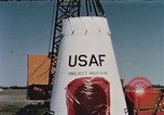 Image lancer de ballons New Mexico United States USA, 1957, de la seconde 8 séquences d'archives historiques vidéo 65675065038