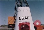 Image lancer de ballons New Mexico United States USA, 1957, de la seconde 9 séquences d'archives historiques vidéo 65675065038