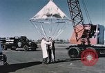 Image lancer de ballons New Mexico United States USA, 1957, de la seconde 43 séquences d'archives historiques vidéo 65675065038
